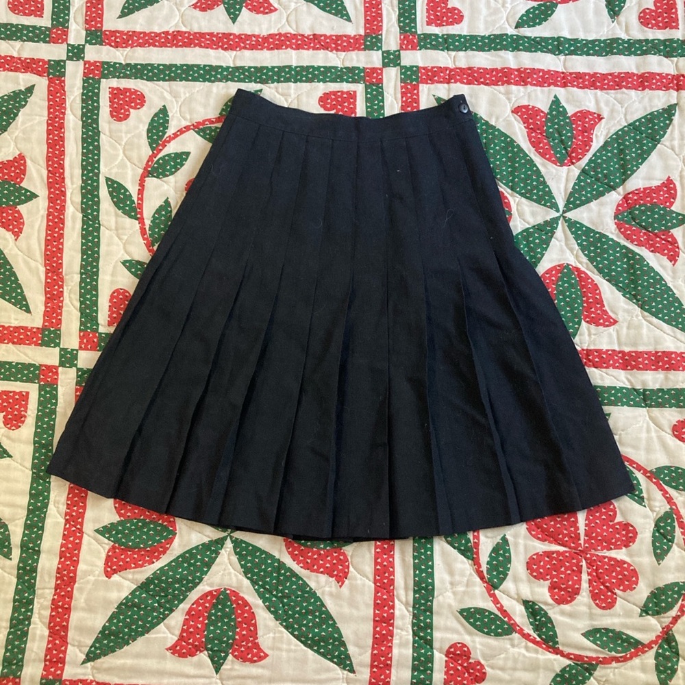 Vintage pleated mini skirt